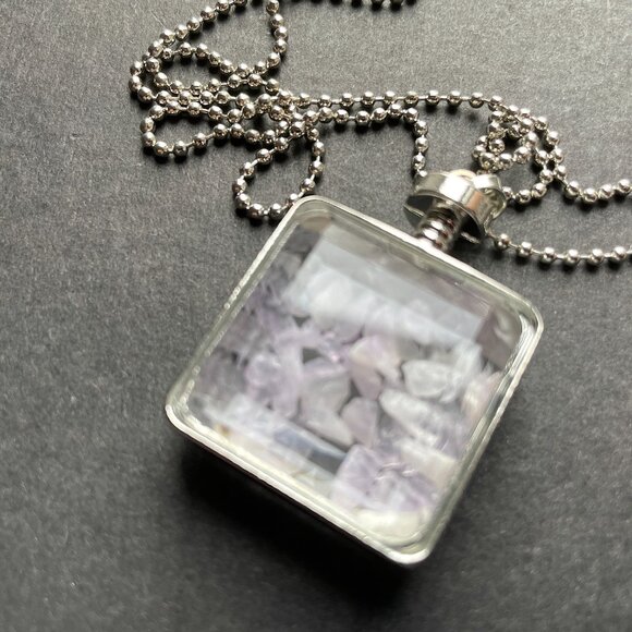 ✨ Pendant Necklace Crushed Amethyst Stone Shaker Square Frame Bottle Silver Tone - Picture 5 of 14